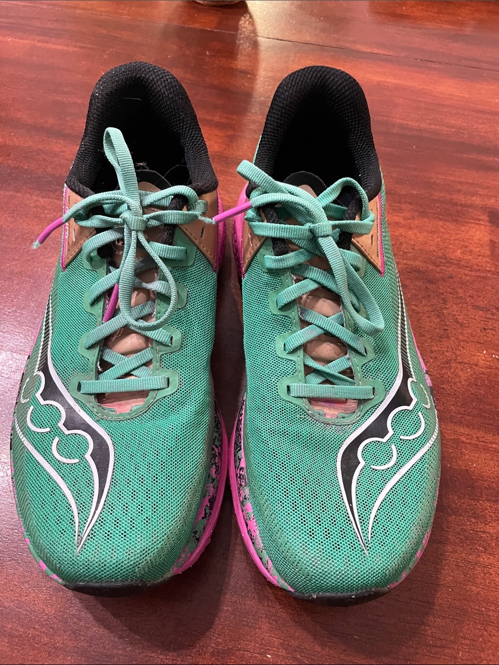 Saucony Endorphin Azura